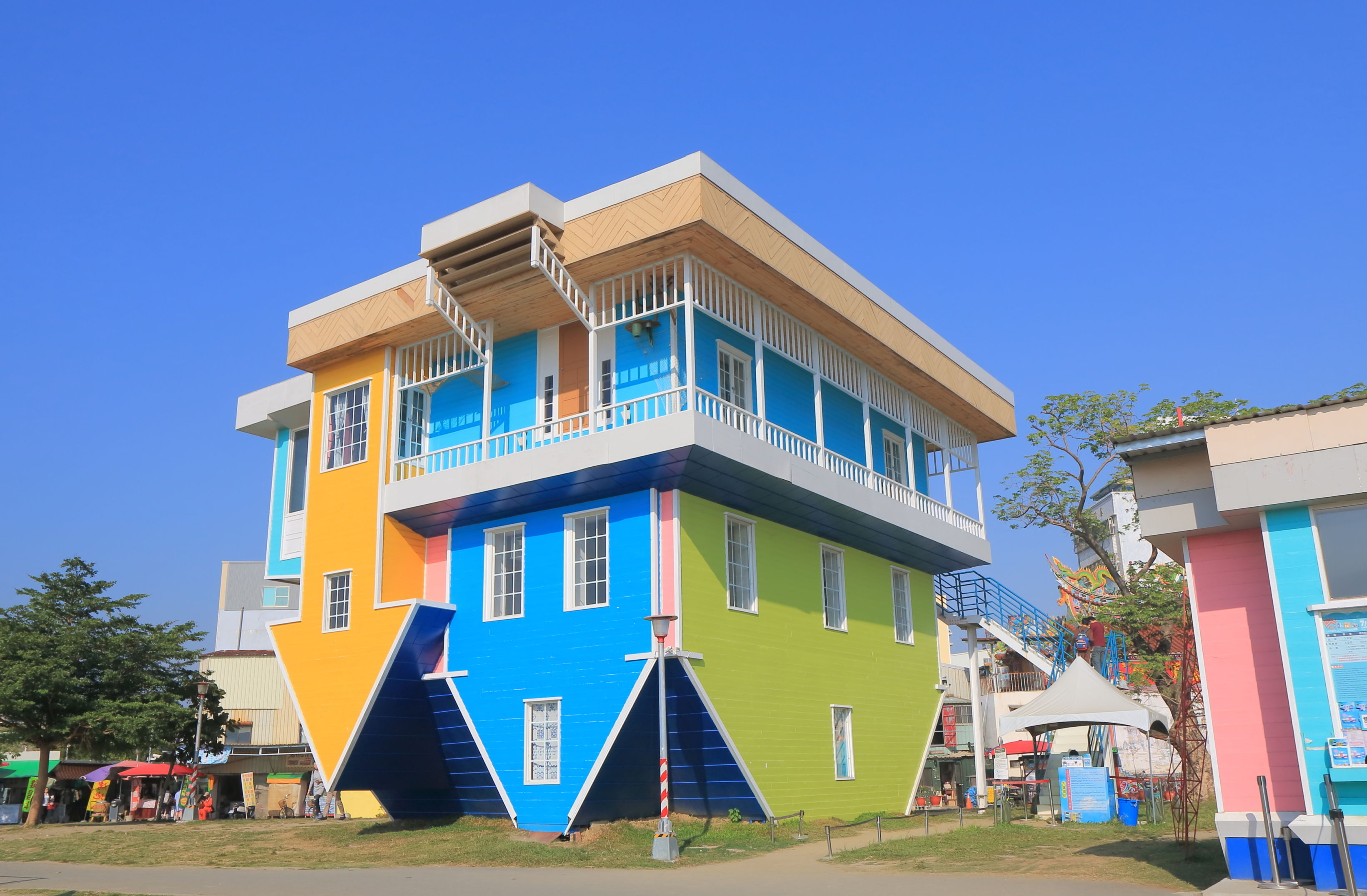 The Pier-2 Art Centre