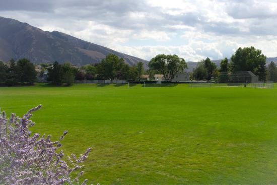 Storm Mountain Park