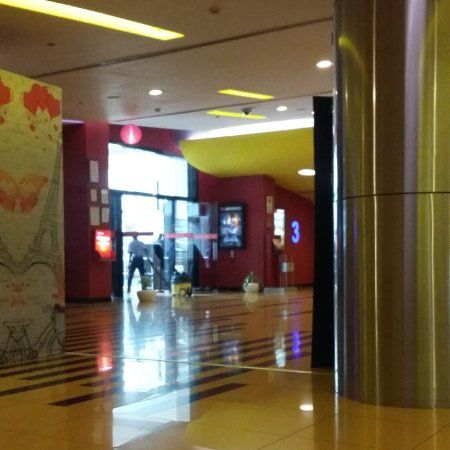 East End Mall
