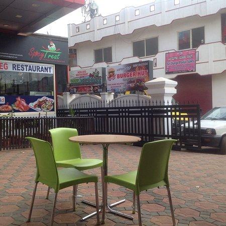 Burger Hut
