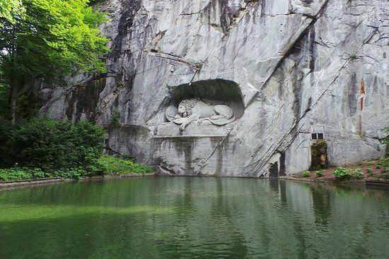 Lion Monument