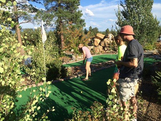 Bogey's Mini Golf