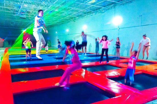 Airborne Trampoline World