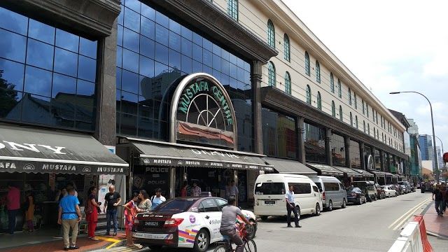 Centre Mustafa