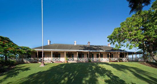 Newstead House