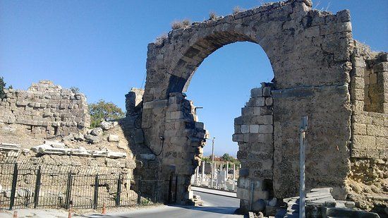 Vespasianus Anıtı