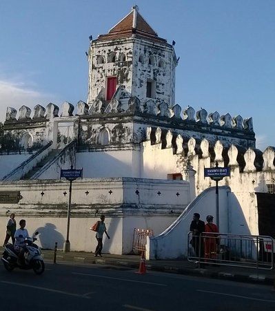Fort de Phra Sumen