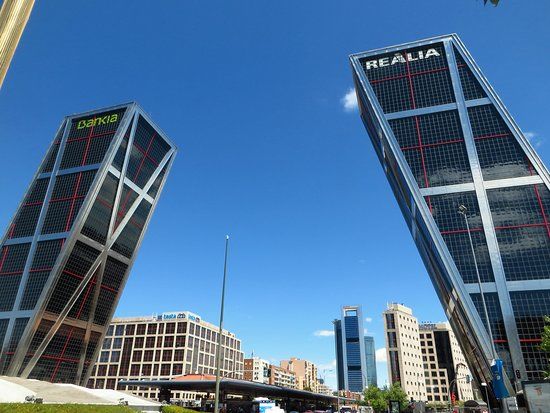 Puerta de Europa