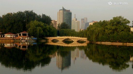 Hong Ling Jin Park
