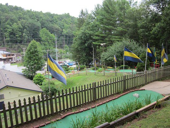 Magic Mountain Mini Golf ve Eğlence Merkezi