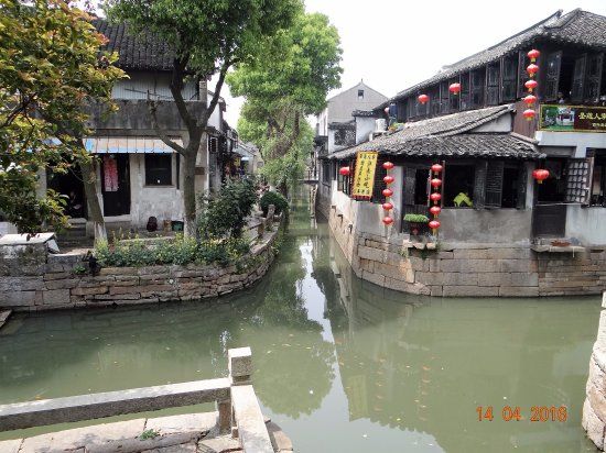 Luzhi Town