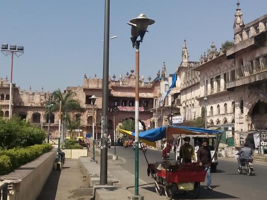 Sadar Manzil