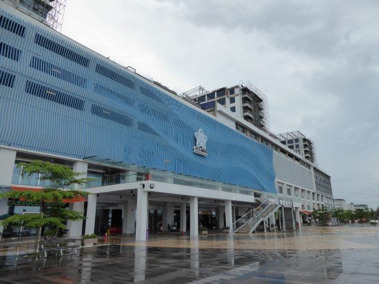 Oceanus Waterfront Alışveriş Merkezi