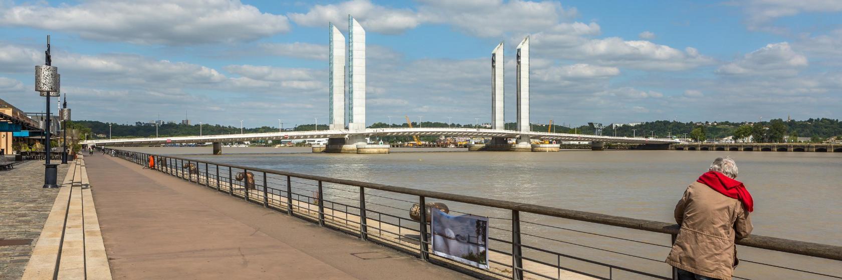 Jacques Chaban-Delmas Bridge