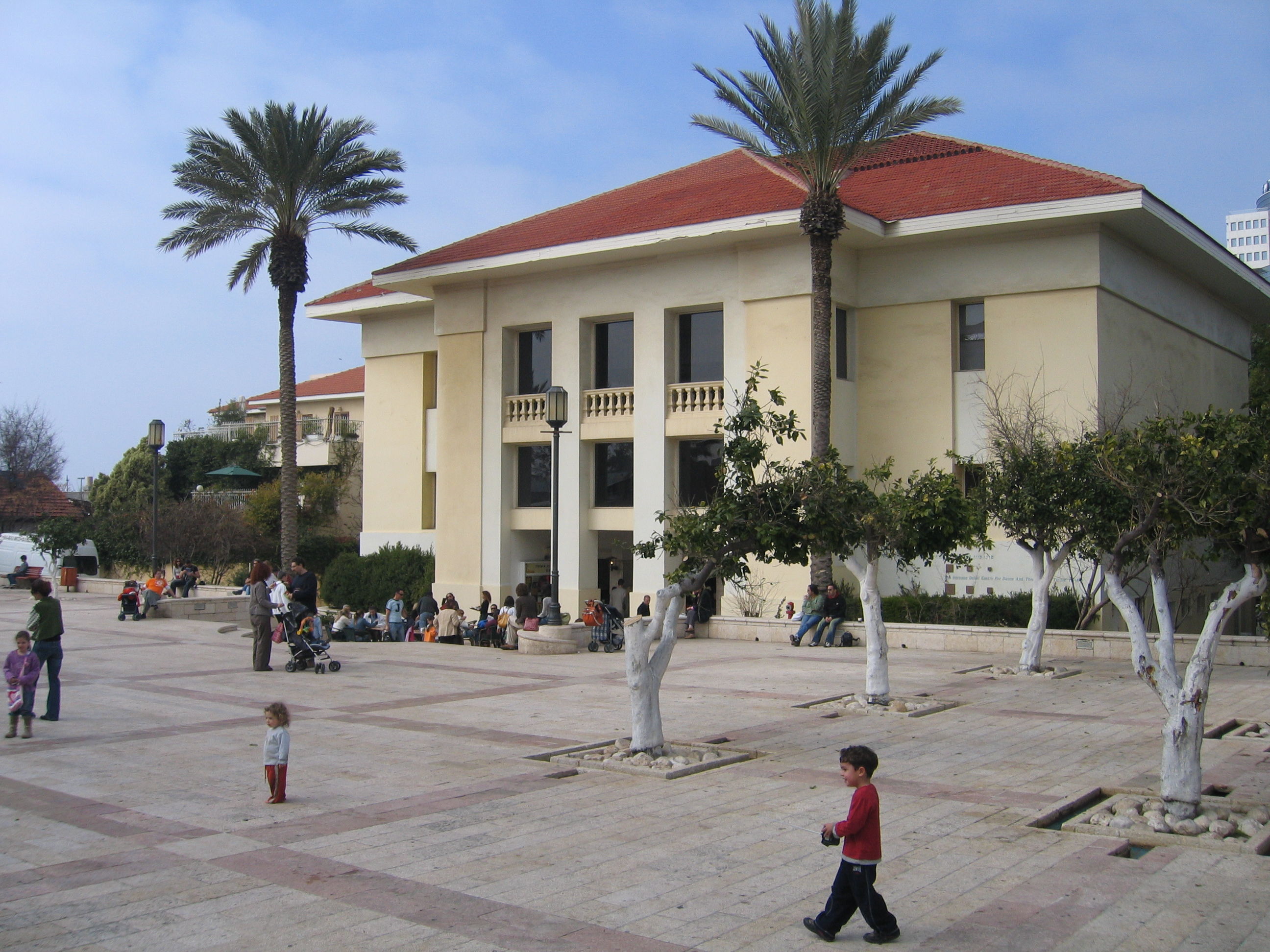Suzanne Dellal Center for Dance and Theater