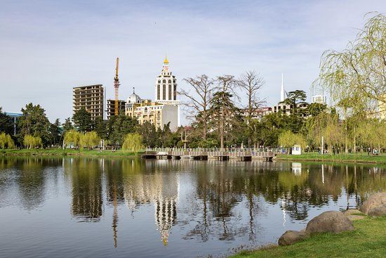 6 May Park