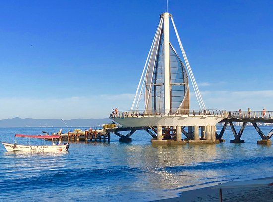 Los Muertos Pier